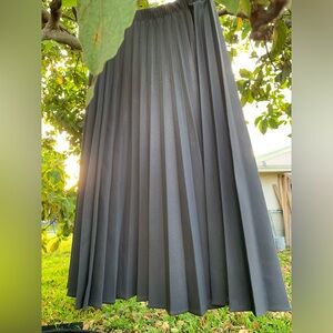 ✨Classic pleated midlength knit midi skirt comfortable elasticwaistband grey usa